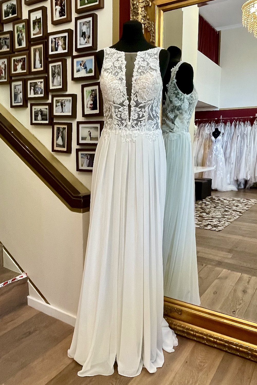 Brautkleid #76 - I-Linie - 1